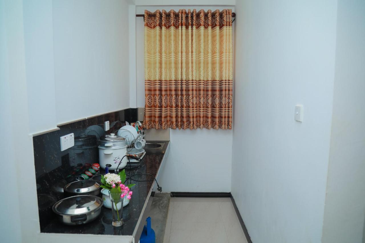 Hasaranga Holiday House Hikkaduwa Bagian luar foto