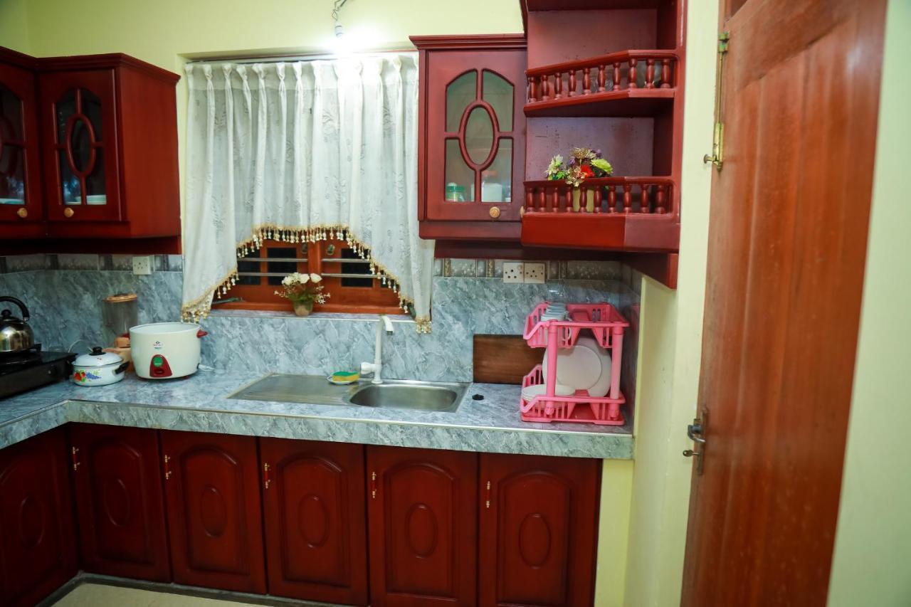 Hasaranga Holiday House Hikkaduwa Bagian luar foto