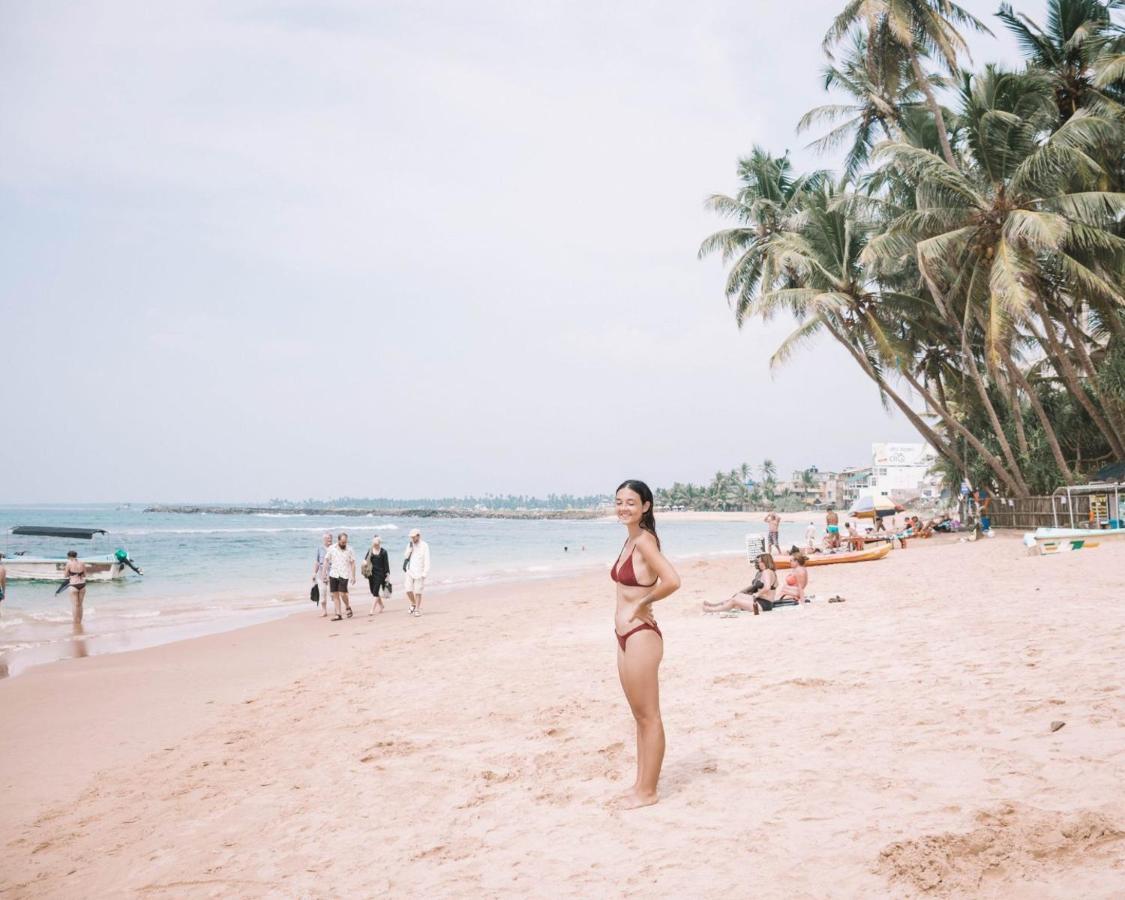 Hasaranga Holiday House Hikkaduwa Bagian luar foto